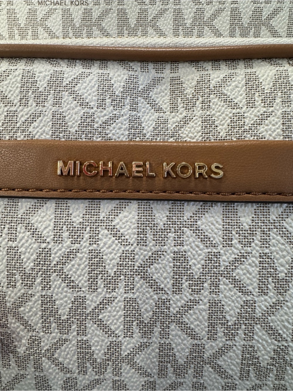 🤎MICHAEL KORS Bex Signature Backpack in Vanilla/Acorn - Picture 6 of 9